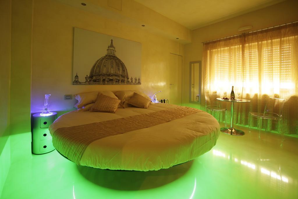 Myrome Vatican 외부 사진