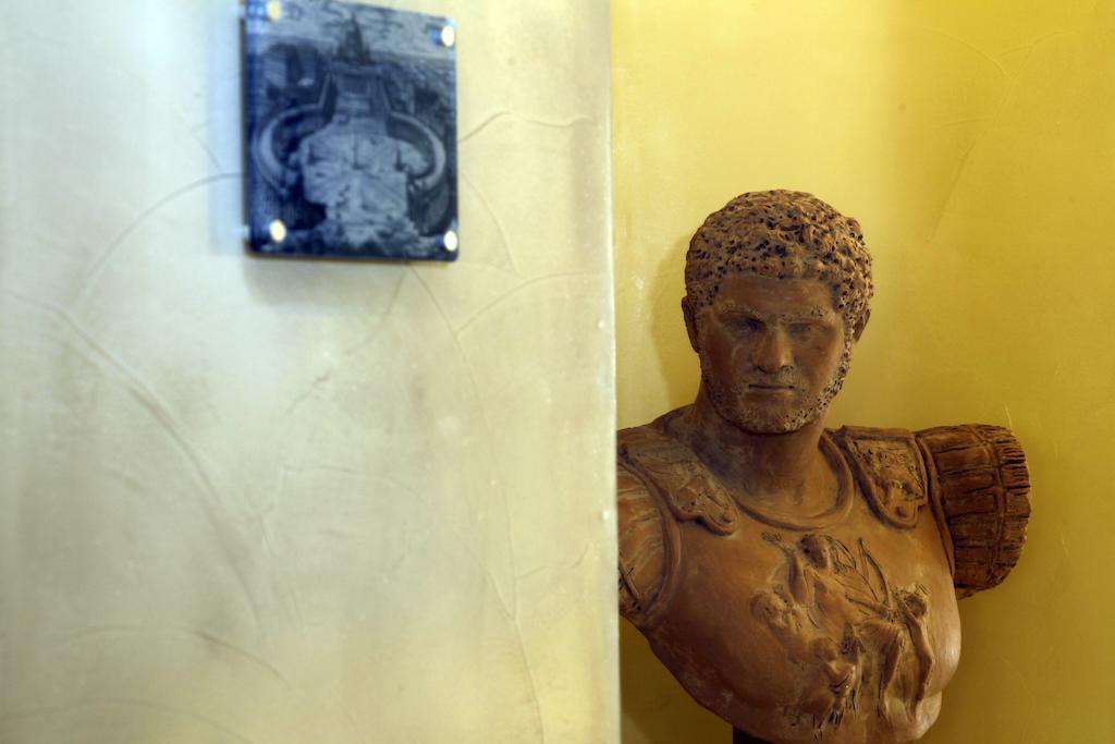 Myrome Vatican 외부 사진